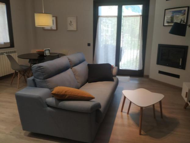 Ferienwohnung Check-In Casas La Tuca Benasque Exterior foto